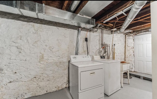 Photo - 2934 Clifton Park Terrace