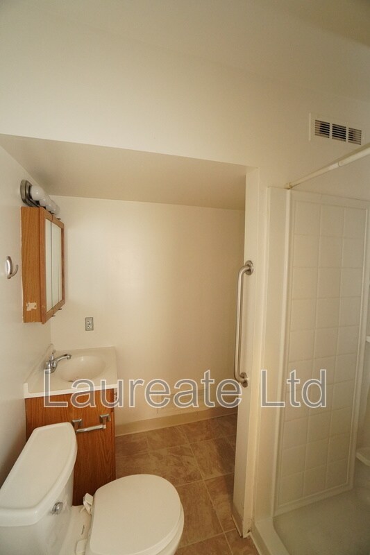 1436.5 Kenton St