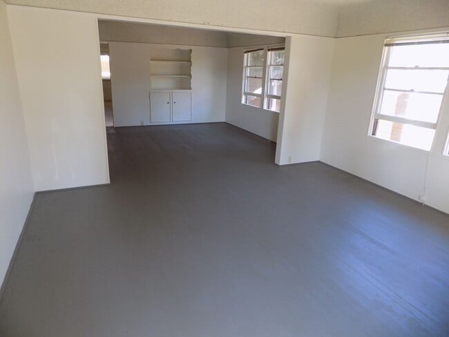 Photo - 1824 Nipomo St