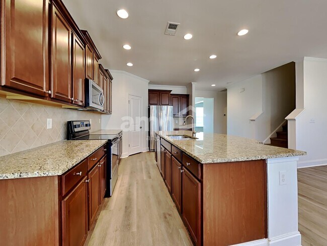 Photo - 636 Silver Moss Dr