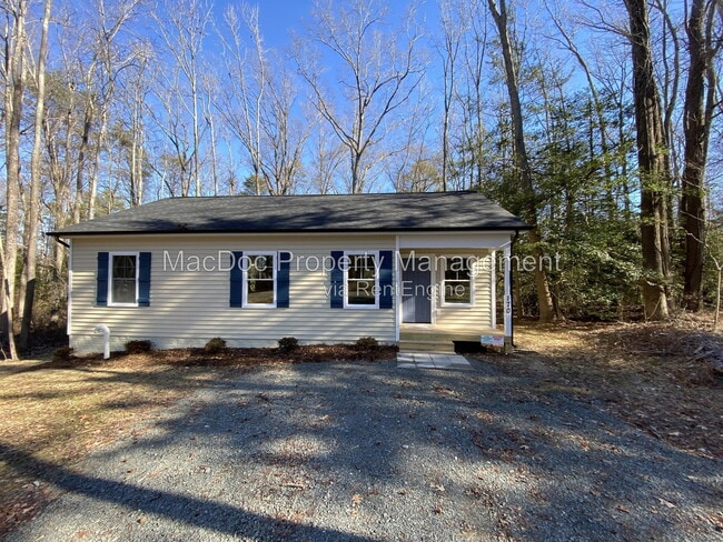 Building Photo - 170 Forest Grove Rd