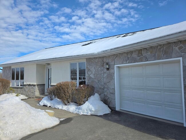 Photo - 7 Pineview Ct