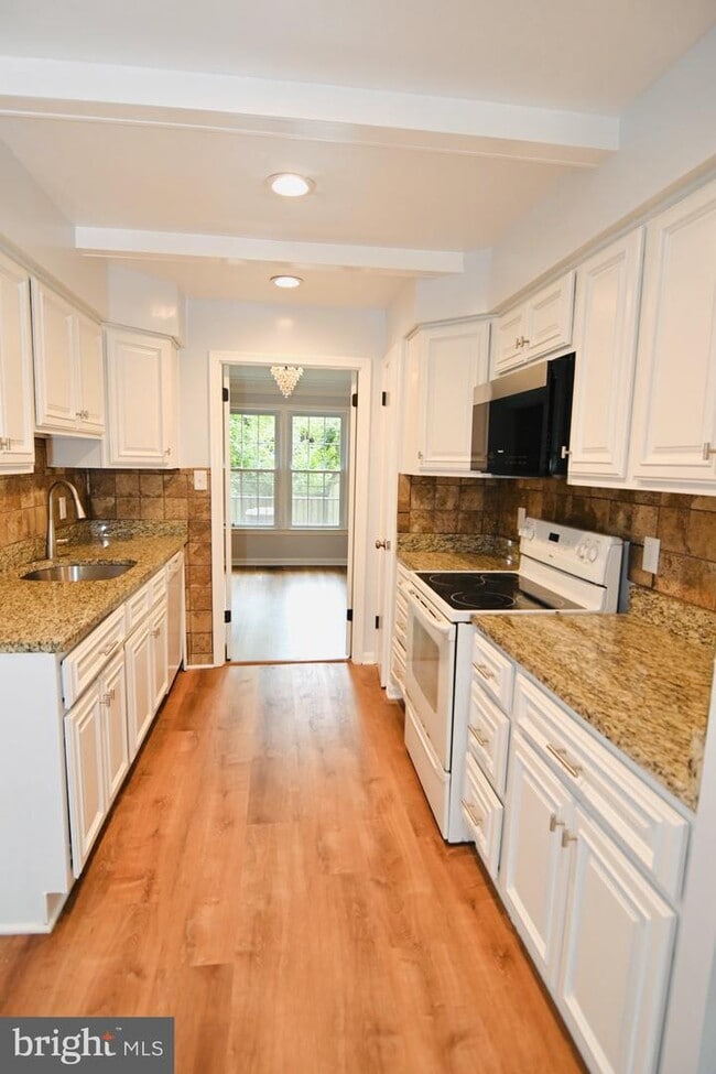 Photo - 1009 N Van Dorn St