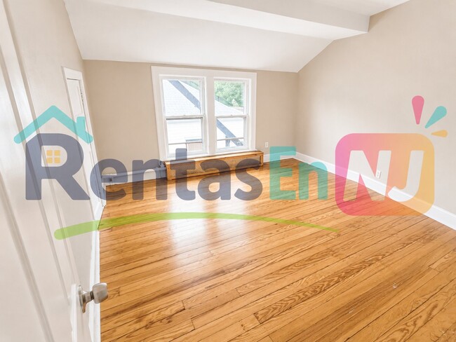 Photo - 199 Smith St Unit 3