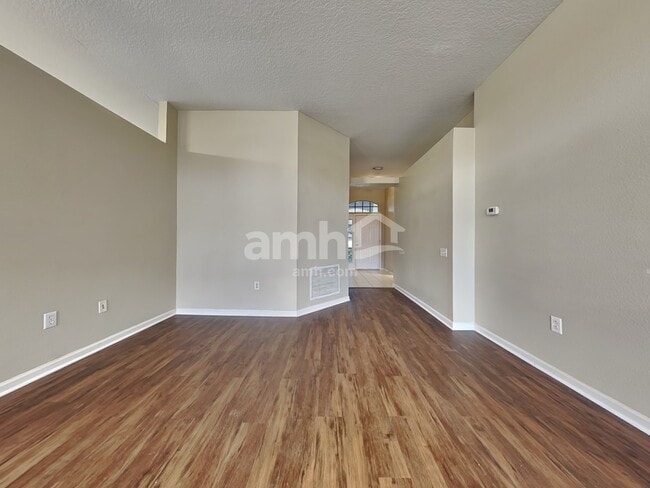 Photo - 5801 War Admiral Dr