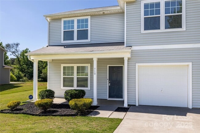 Photo - 710 Yorkshire Dr