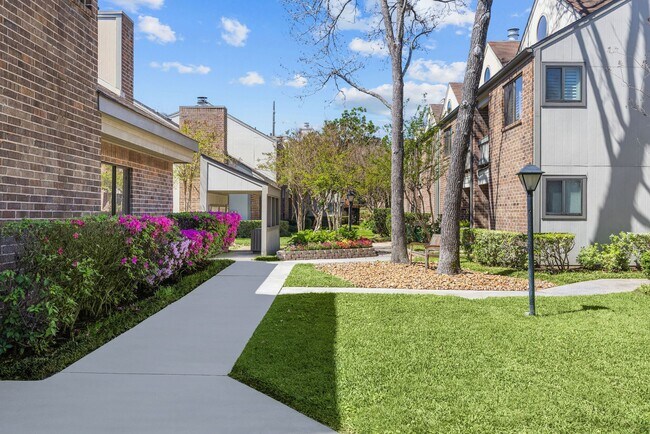 Photo - 1114 Augusta Dr Unit 1