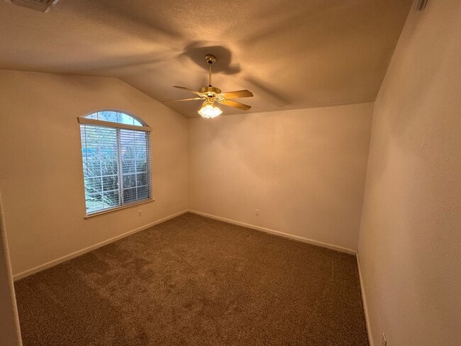 Photo - 1281 Howard St