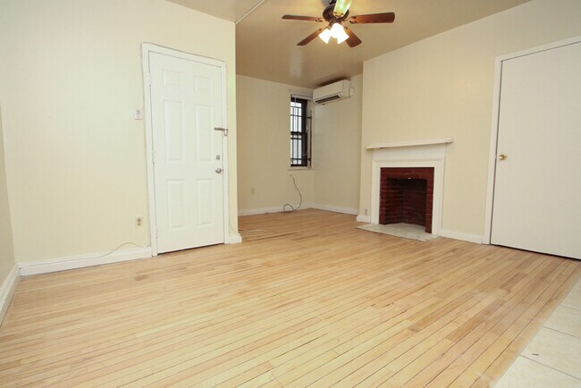 Large, Bright 1 bdrm @ 15th & Spruce- Ritt...