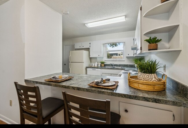 Photo - Walk To The Beach!