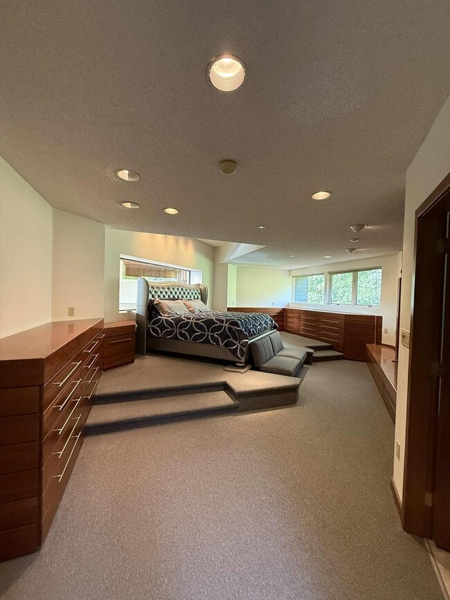 Bedroom - 123 Hardy St