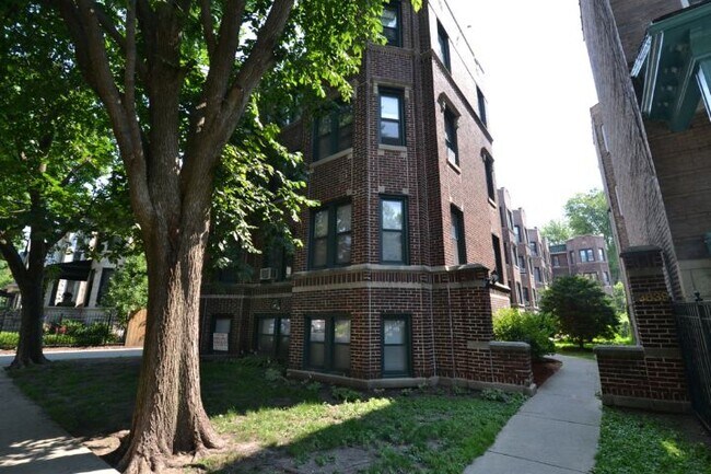 Photo - 3845 N Greenview Ave Condo Unit N3