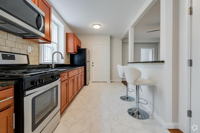 Building Photo - 27 Marion Pl Unit 1 Rental