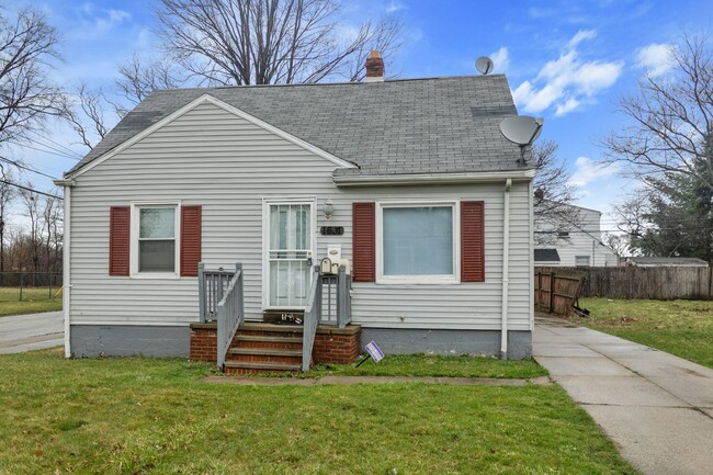 Building Photo - 1631 Avalon Rd Rental