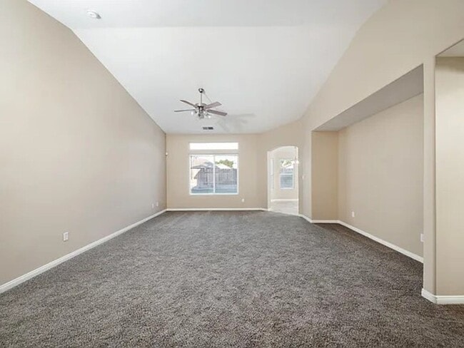 Photo - Beautiful Single-family home!