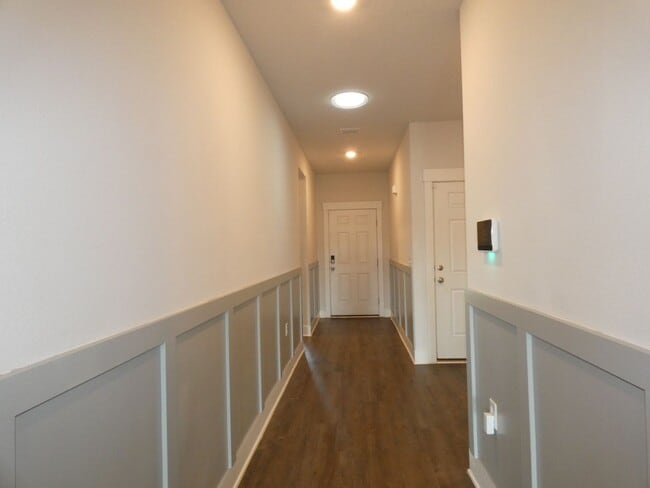 Photo - 4-Bedroom Craftsman-Style Home