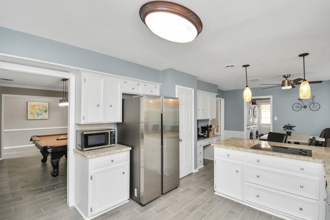 Photo - 1807 Saddlecreek Dr