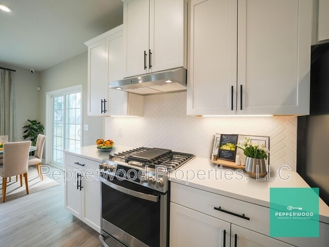 Photo - 7204 Red Cedar Trl