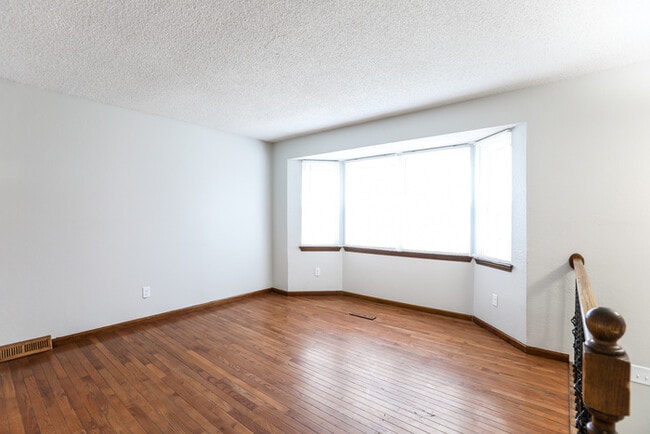 Photo - 1701 SE 2 St