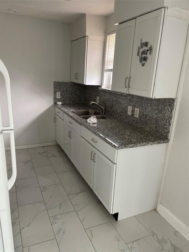 Photo - 12659 Chiswick Rd