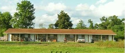 Photo - Oakwood Apartments