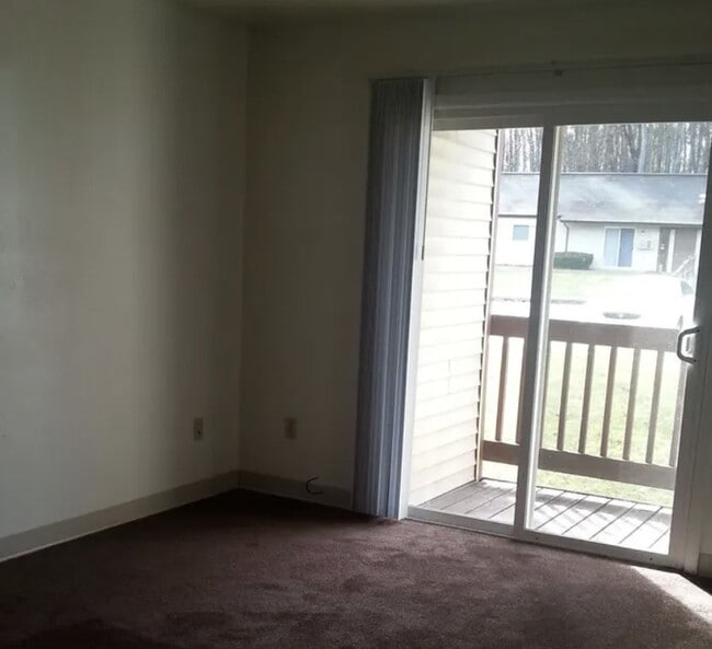 Photo - 300 Sand Hill Manor Dr