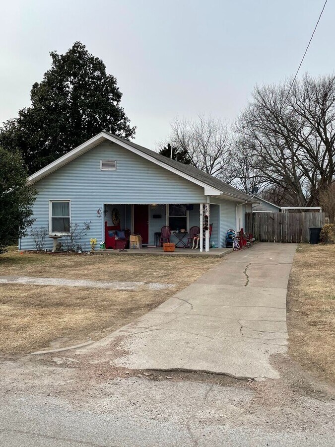 Photo - 409 N Wyandotte Ave