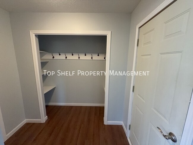 Photo - 4542 Meadow Valley Dr