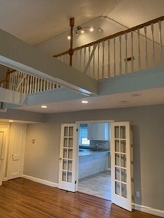 Photo - 23 Hammond Pond Pkwy