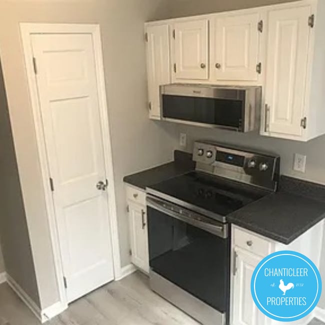 Photo - 6577 English Oaks Dr