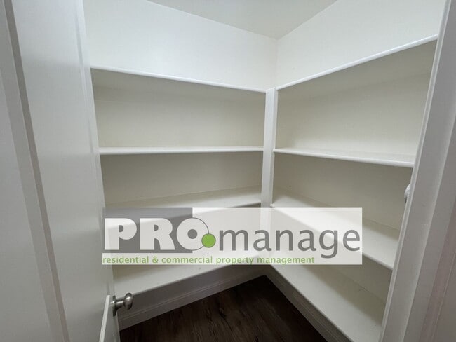 Photo - 3 Bed, 2 Bath Town Home w/ 2 Car Garage - Idaho Falls