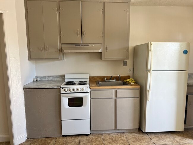 Photo - 404 Center St Unidad c