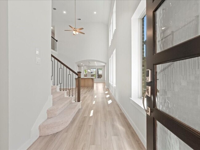 Photo - 7396 Mount Greylock Lp