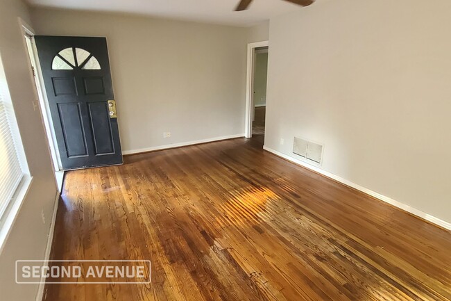 Photo - 4810 Summerlane Ave