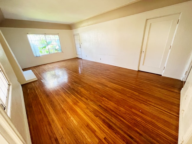 Photo - 227 S Gale Dr Unit 1