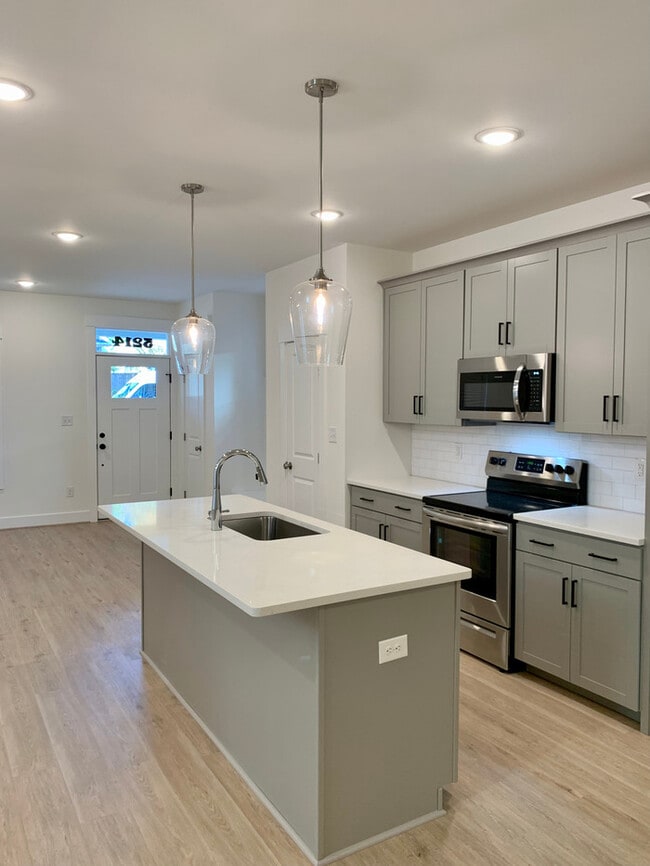 Photo - 5214 Campbell Ave