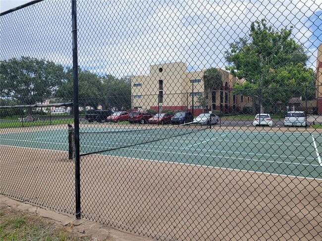 Photo - 104 Capri Isles Blvd