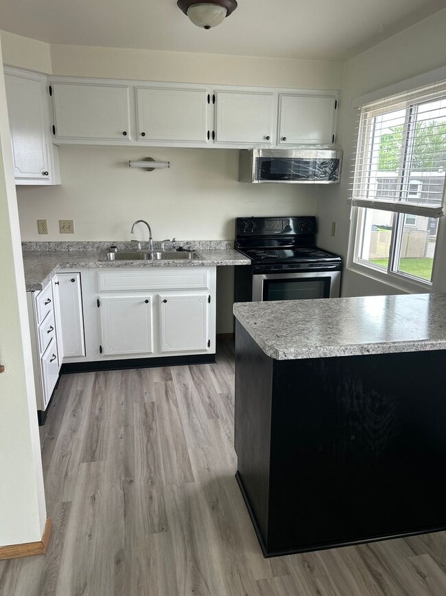 Photo - 742 Fairwood Dr Unit #3