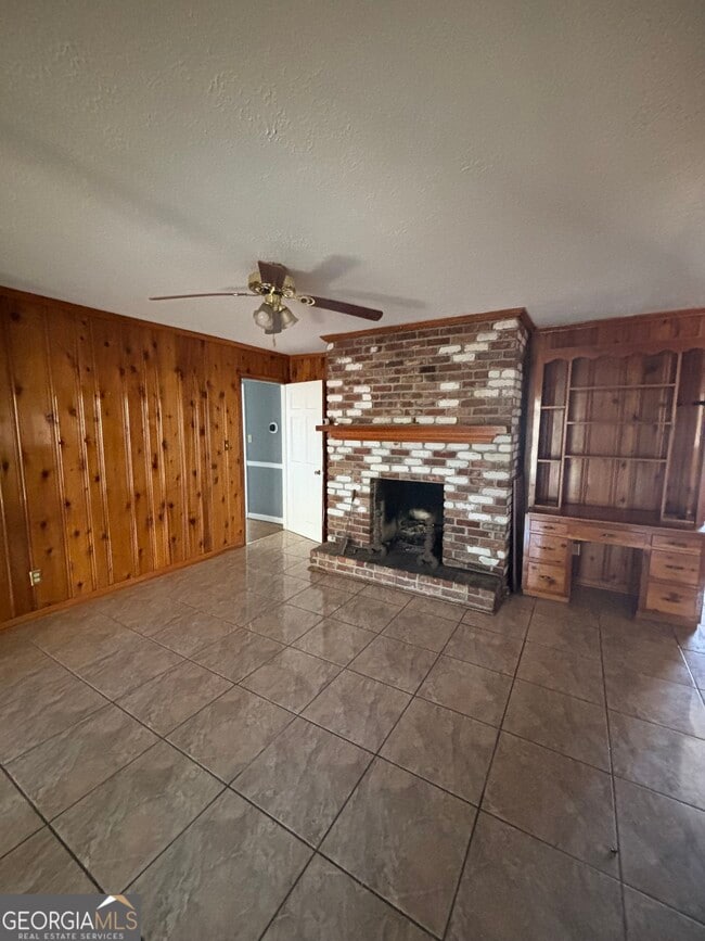 Photo - 2760 The Fontainebleau SW