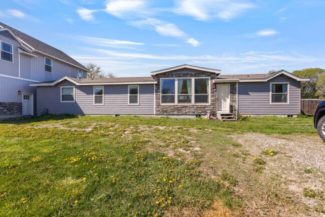 Short term leases available: 3 bed 2 bath ... - Short term leases available: 3 bed 2 bath ... Casa