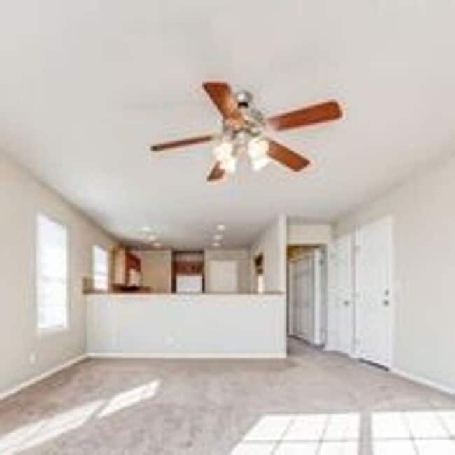 Photo - 2993-2995 CD Unit 2993 CD