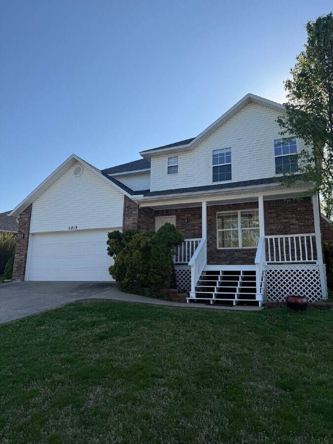 Fully remodeled 3-Bedroom located in Rogers with Granite countertops - Fully remodeled 3-Bedroom located in Rogers  with Granite countertops