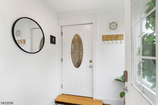 Photo - 60 Searing St