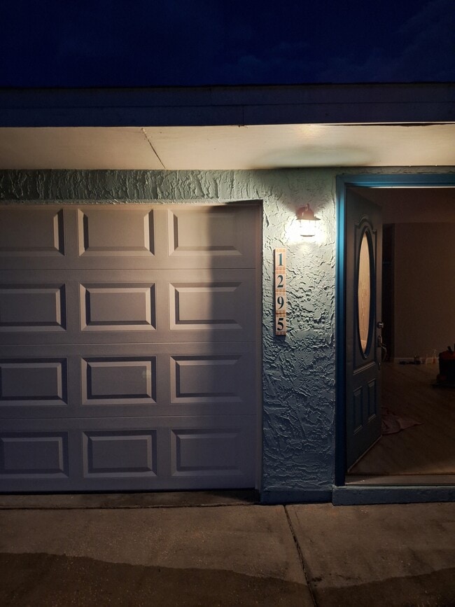 Photo - 1295 Schumann Dr