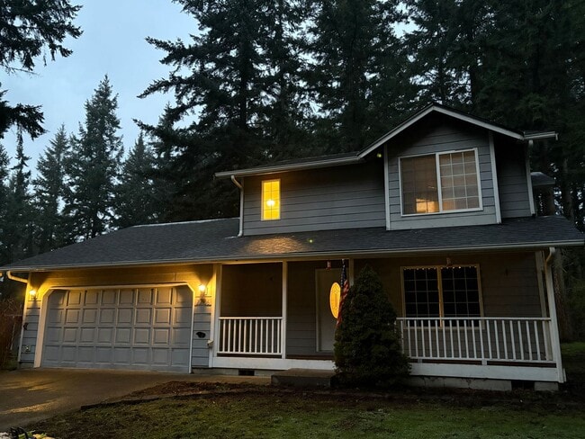 Building Photo - Beautiful 3-Bedroom Home in Gated Clearwood Community!