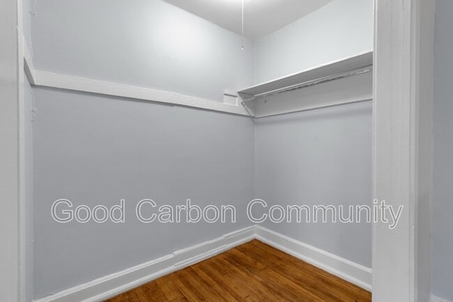 Building Photo - 870 Lafayette Ave Unit 206