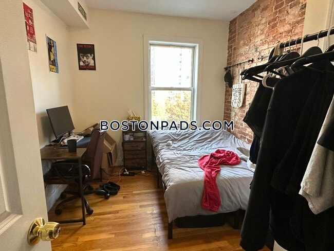 Photo - 830 Huntington Ave Unit 3