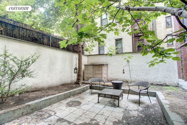 Photo - 148 W 70th St Apartamento
