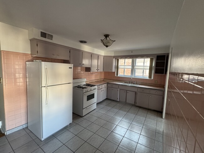 Photo - 5746 N Kimball Ave Unit 2S