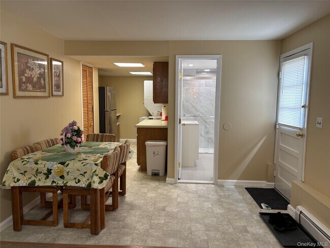 Photo - 293 Concord Ave